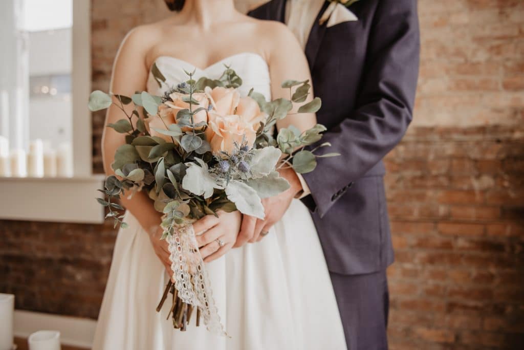 Lire la suite à propos de l’article Mariage simple : organiser votre jour parfait à petit budget
